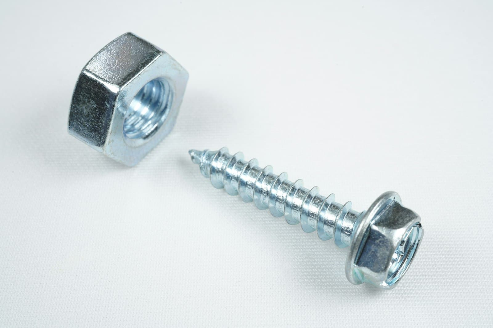 Anchor bolt hardware