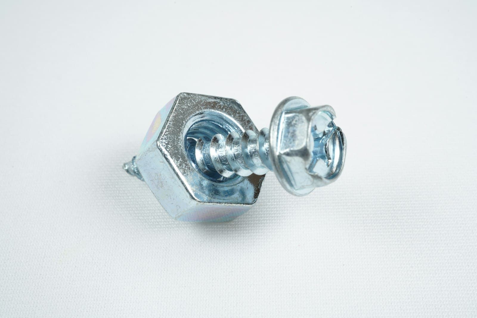 U-bolt and J-bolt steel hardware